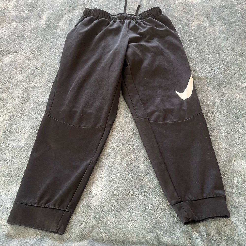 Nike Boys Black Swoosh Logo Athletic‎ Jogger Pants Elastic Waist Size M 10-12